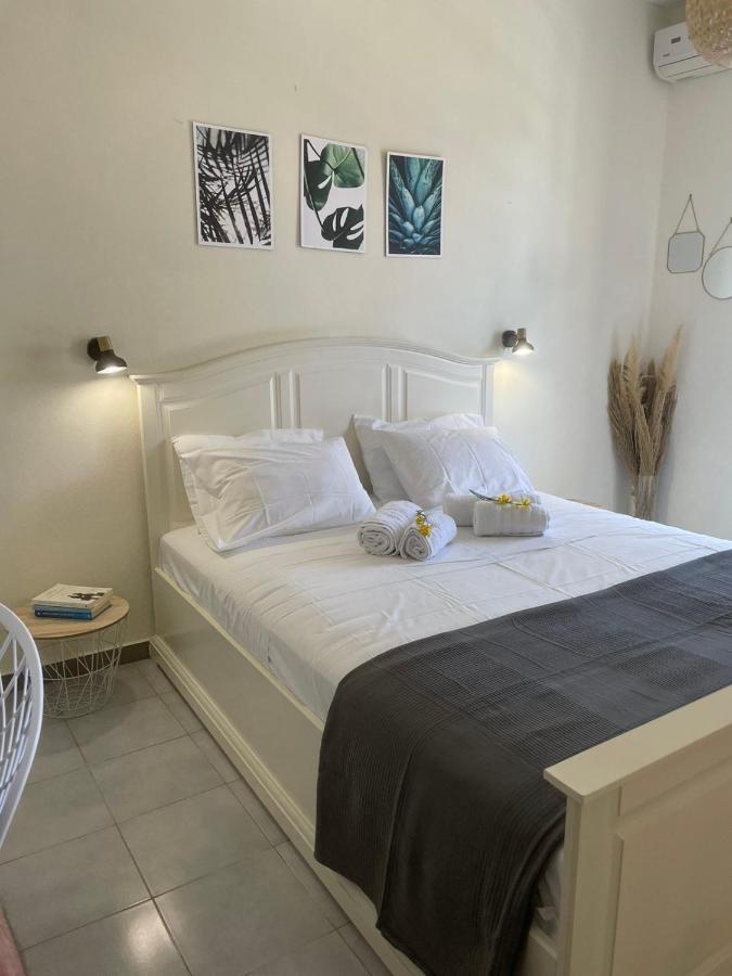 Lemon Tree Apartments B C Argostoli  Exterior photo