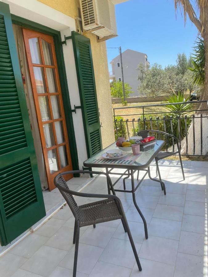 Lemon Tree Apartments B C Argostoli  Exterior photo